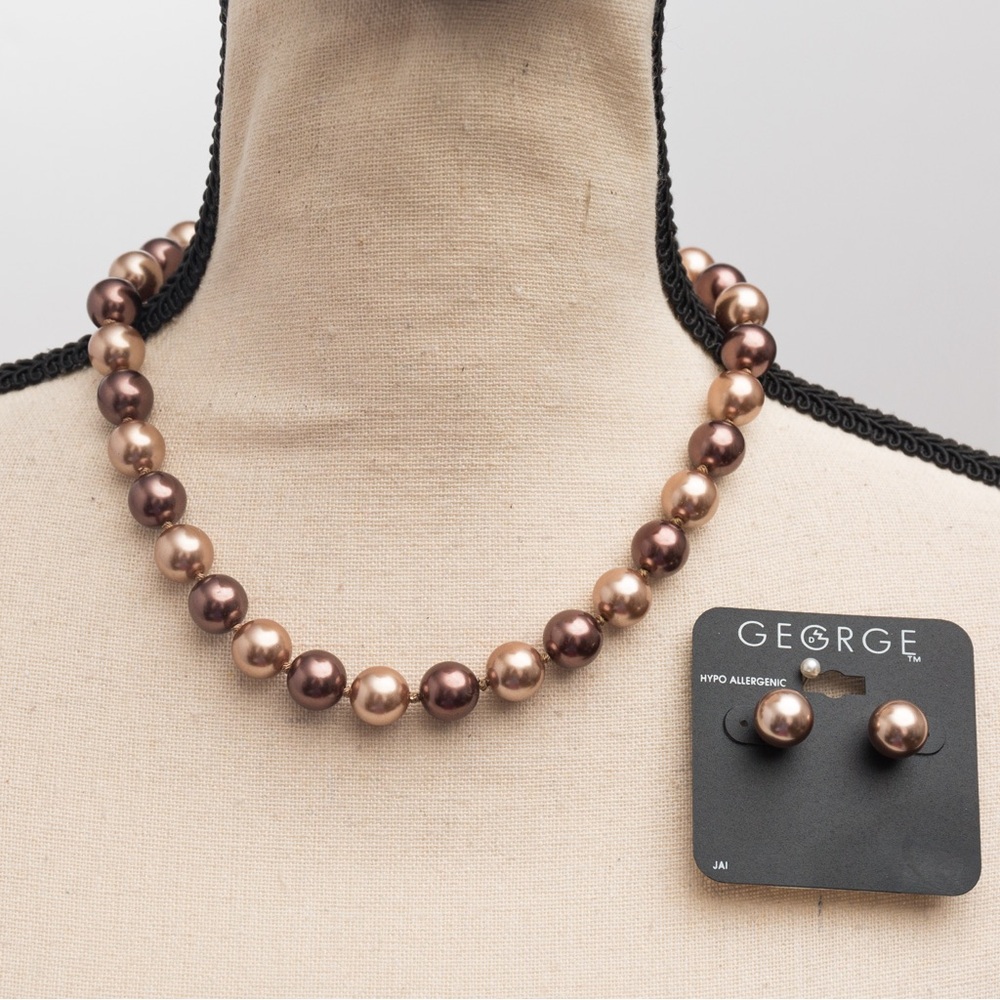 Faux colored pearls & earring set chocolate pearls George